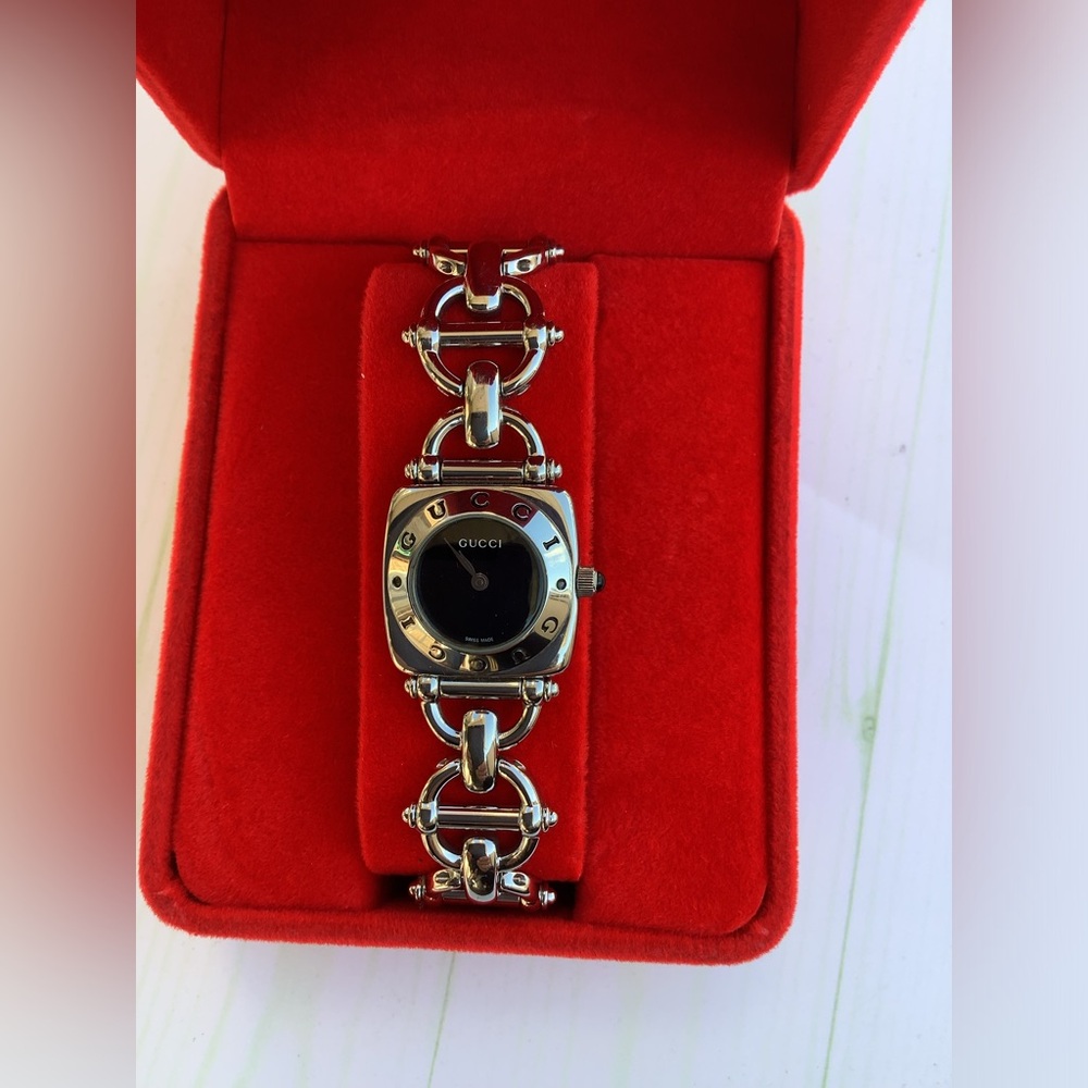 Beautiful AUTHENTIC GUCCI watch 🌟🌟🌟 - Picture 3 of 10